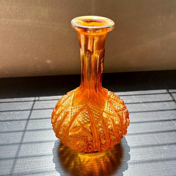 Vintage IMPERIAL Octagon Starburst Decanter Marigold Pressed Glass No Stopper - Picture 1 of 7